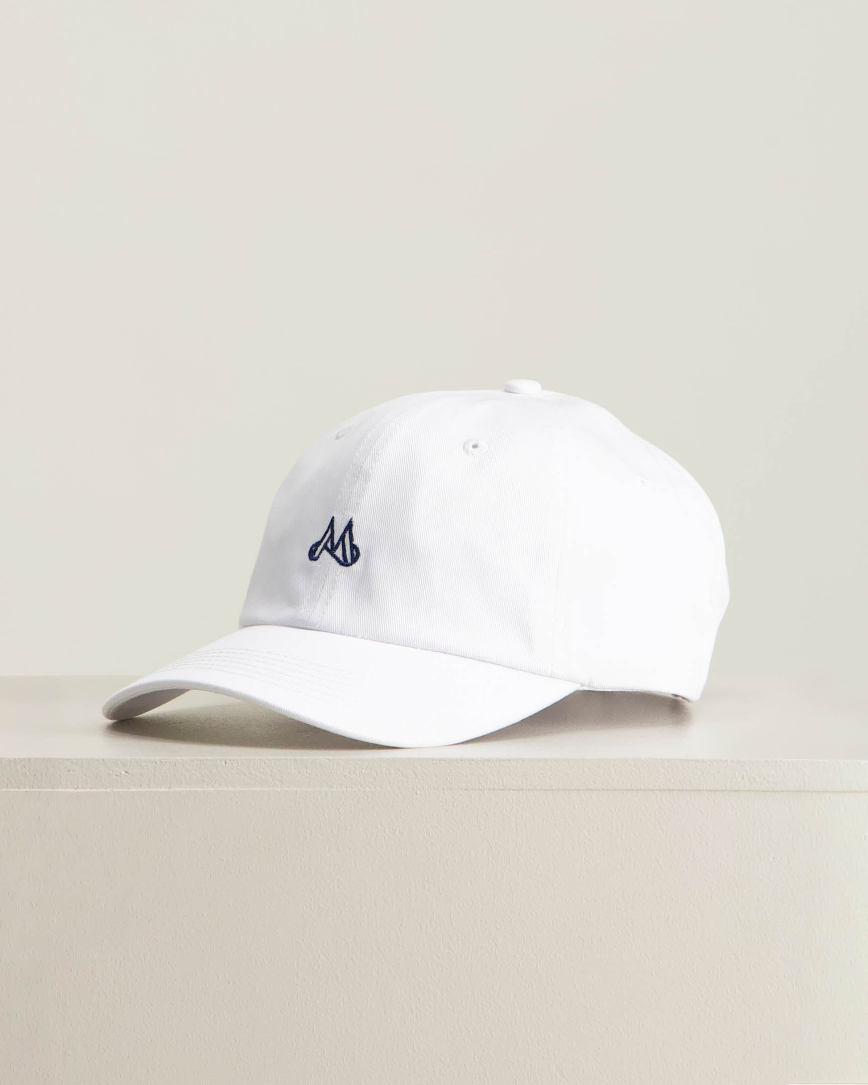 Maggiore Clean M Logo Cap White