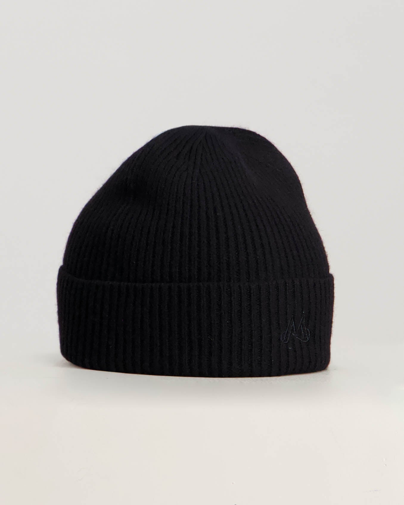 MAGGIORE 100% Merino Wool Beanie Black
